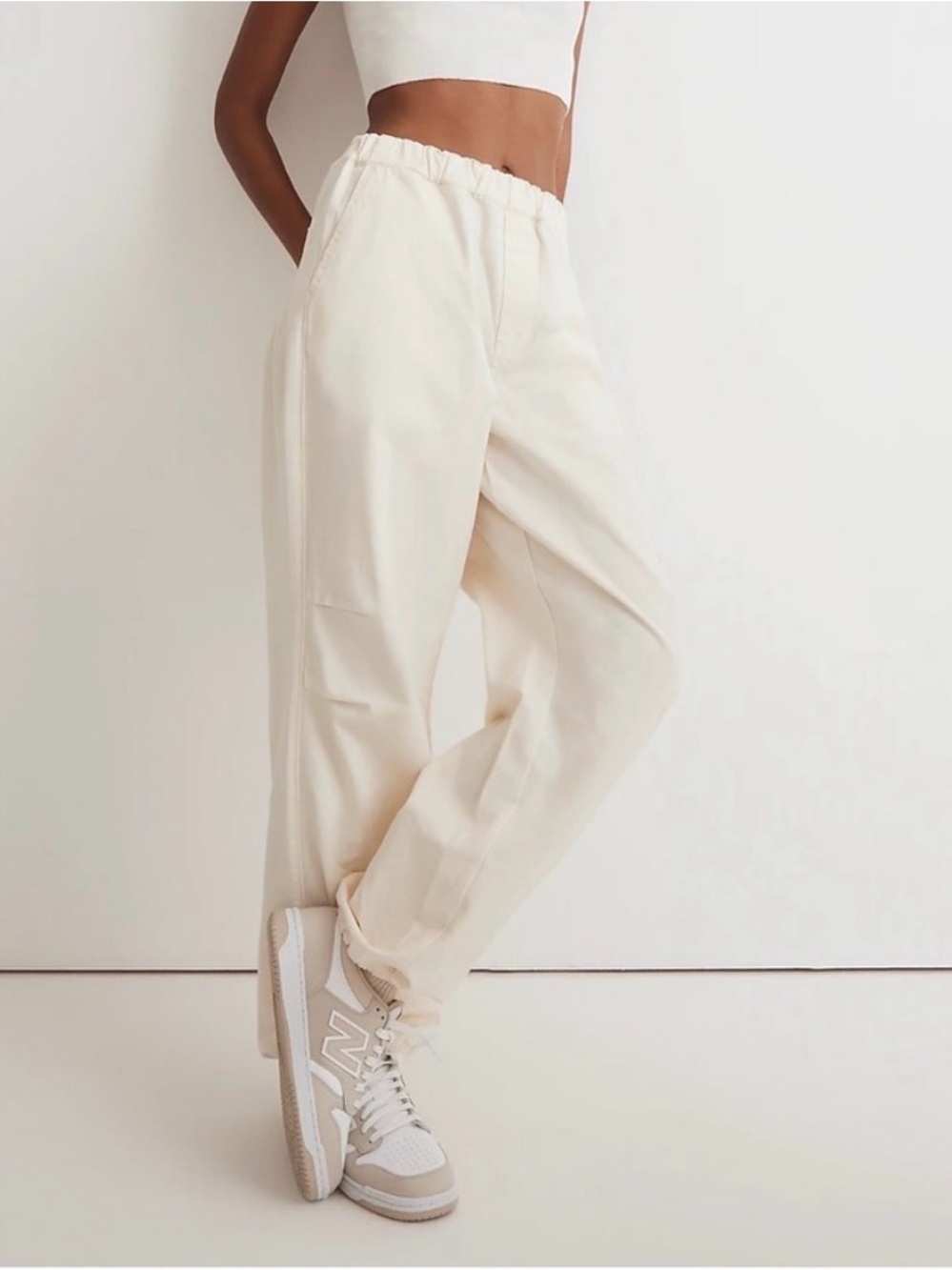 Madewell Cargo Joggers Size Medium Cream Cotton High Rise Pull-On MSRP 118.00